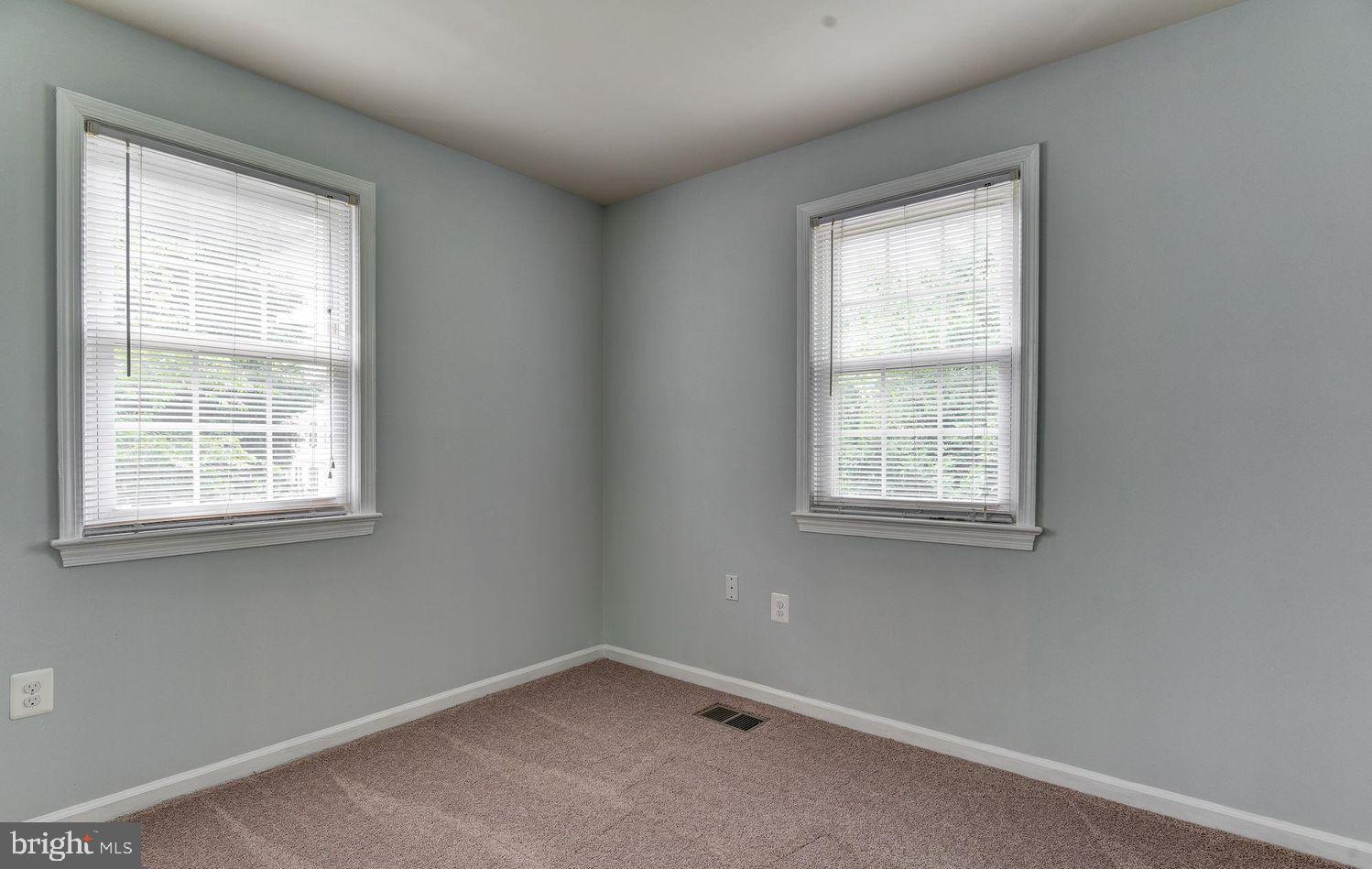 SHADY GROVE VILLAGE - Residential Lease