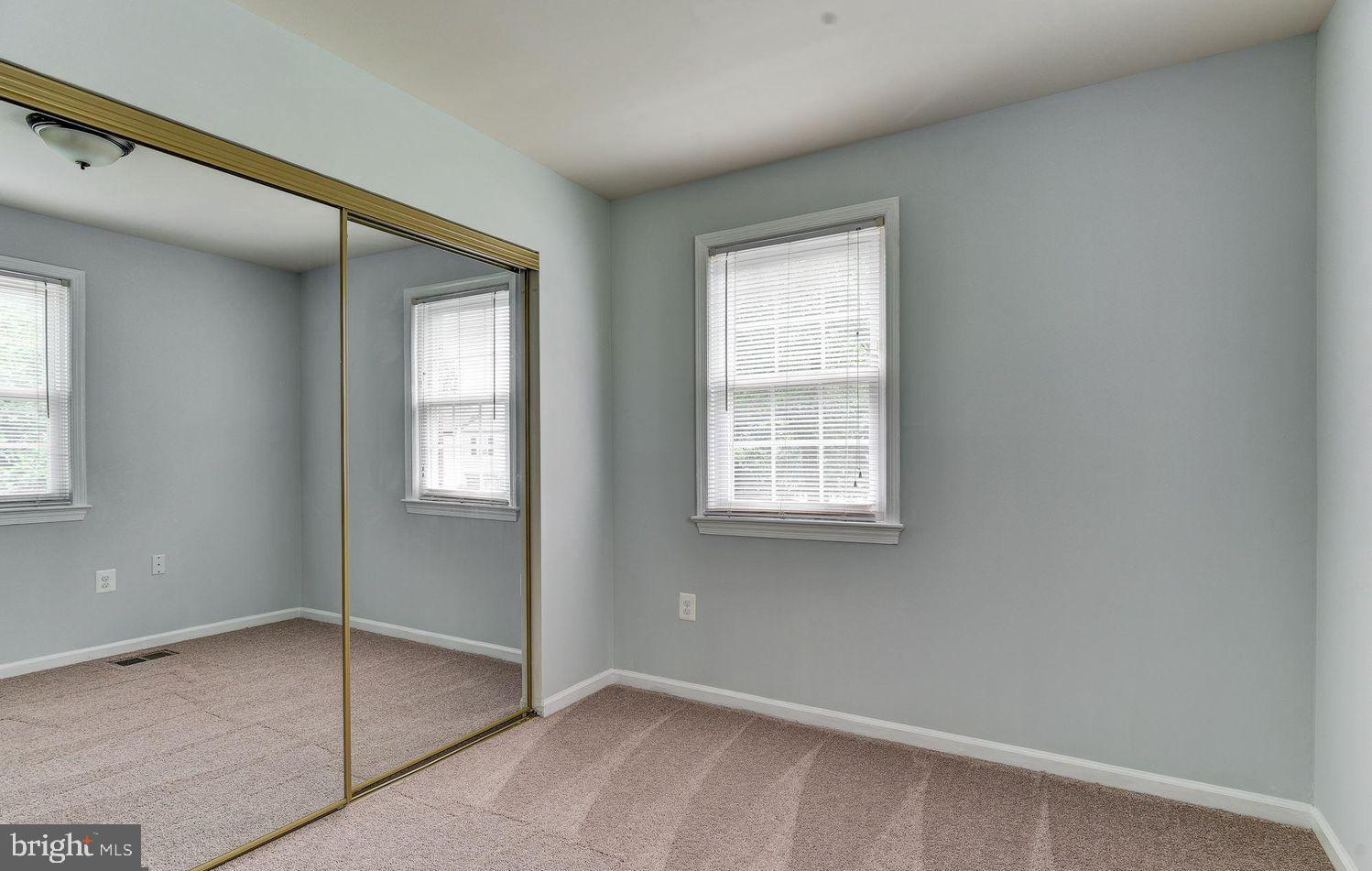 SHADY GROVE VILLAGE - Residential Lease