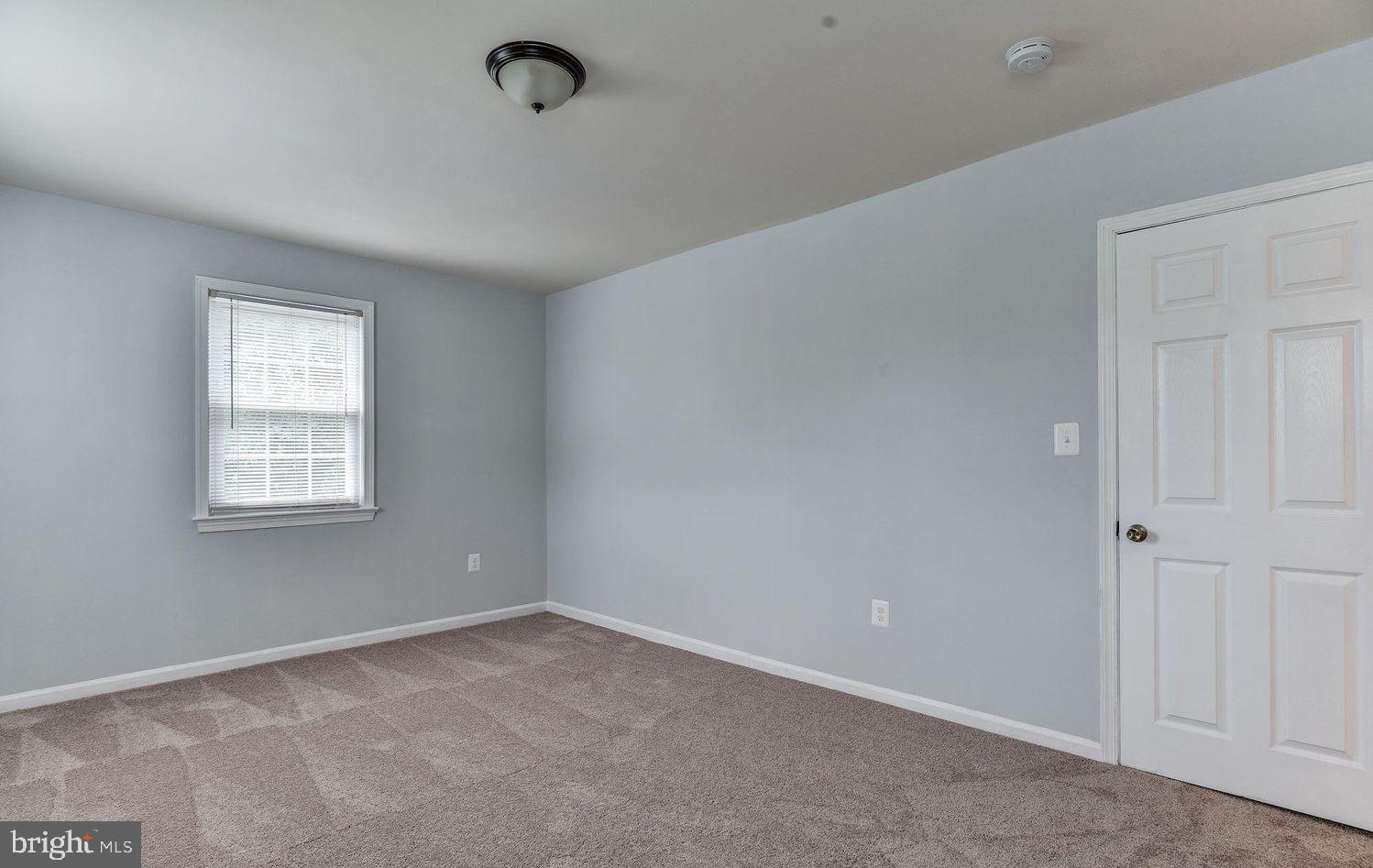 SHADY GROVE VILLAGE - Residential Lease