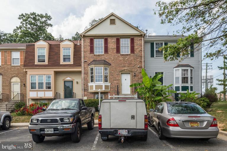 BRIGGS CHANEY WOODS - Residential