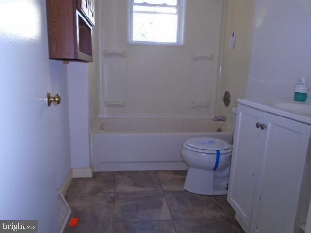 GRAY MANOR - Residential