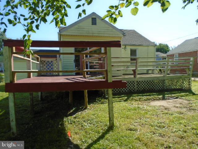 GRAY MANOR - Residential