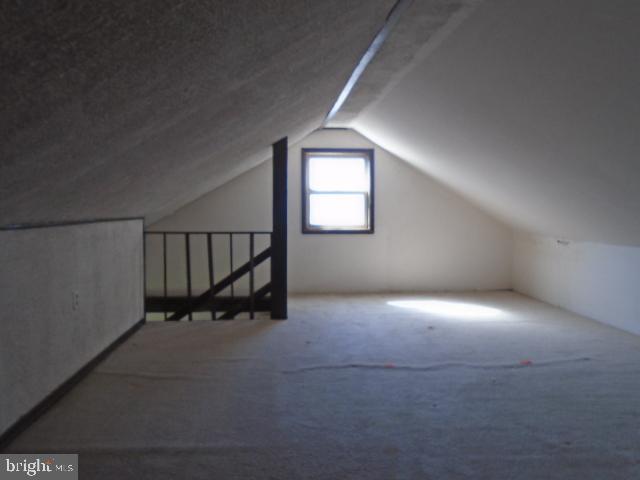 GRAY MANOR - Residential