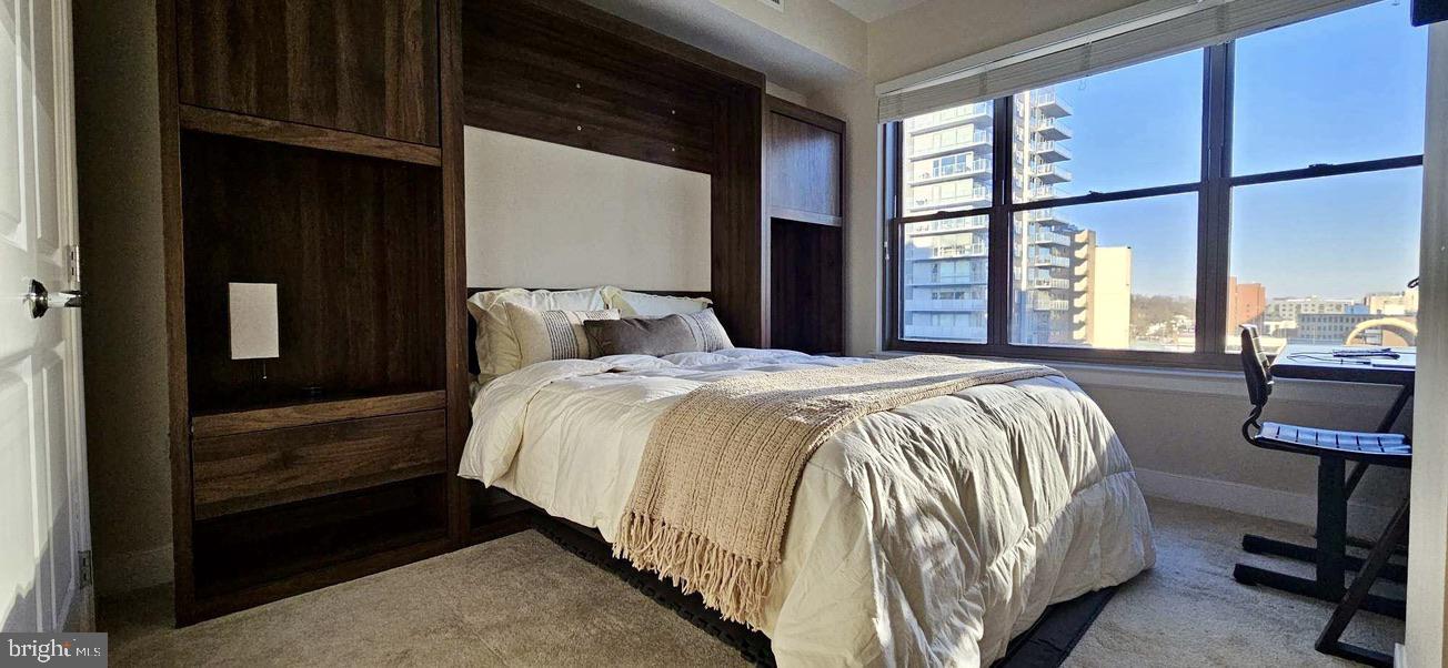LIONSGATE - Residential
