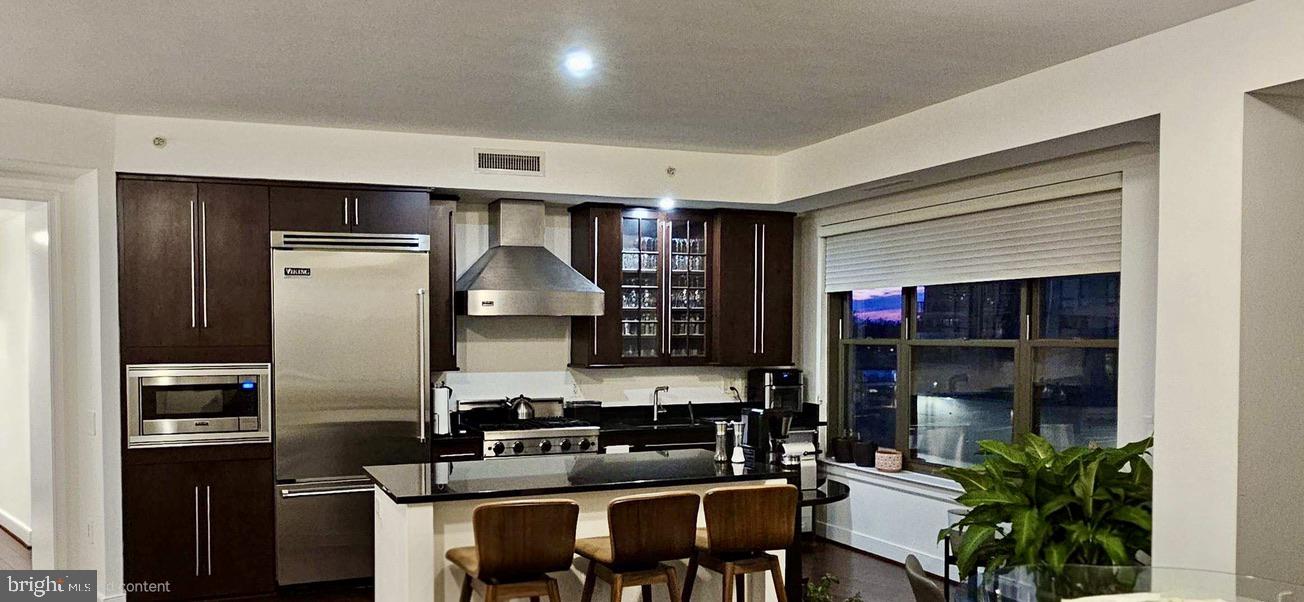 LIONSGATE - Residential