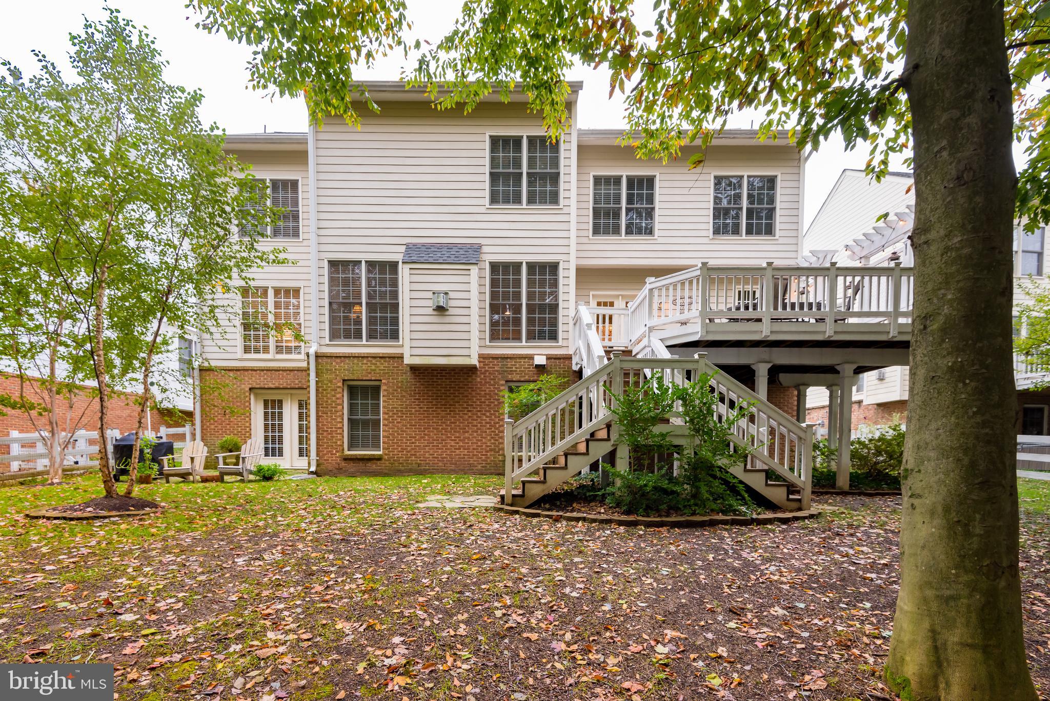 RIVER FALLS - Residential