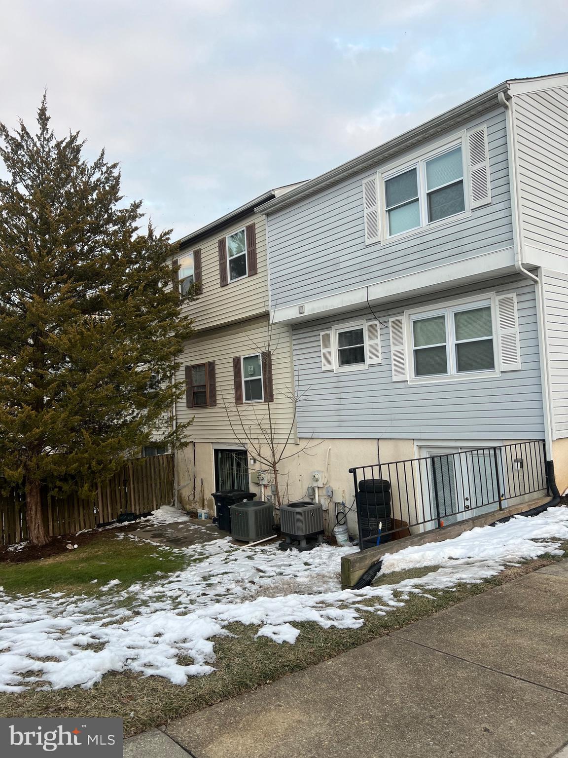 398 HARRY S TRUMAN DRIVE