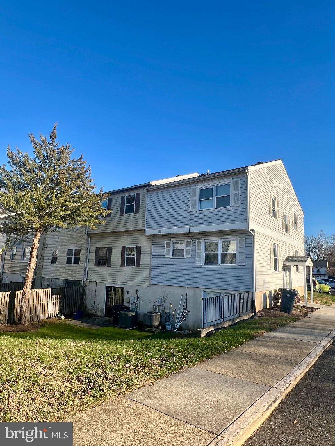 PRINCE PLACE - Residential