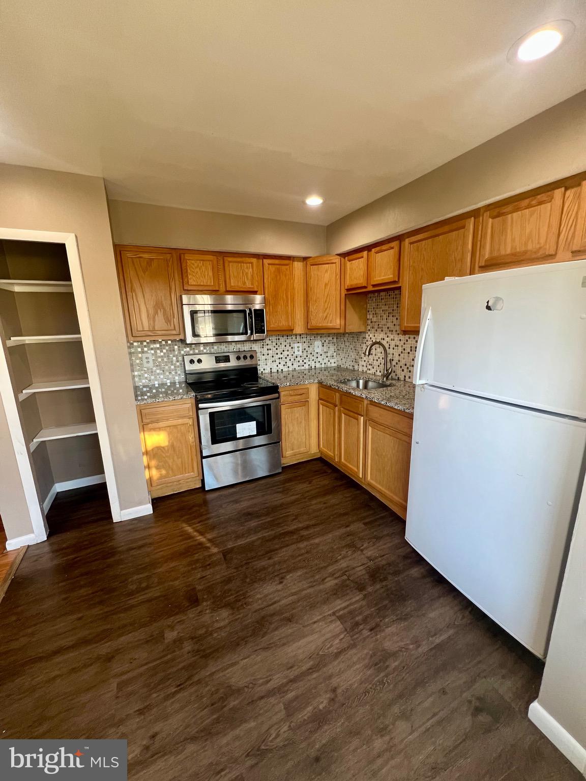 PRINCE PLACE - Residential