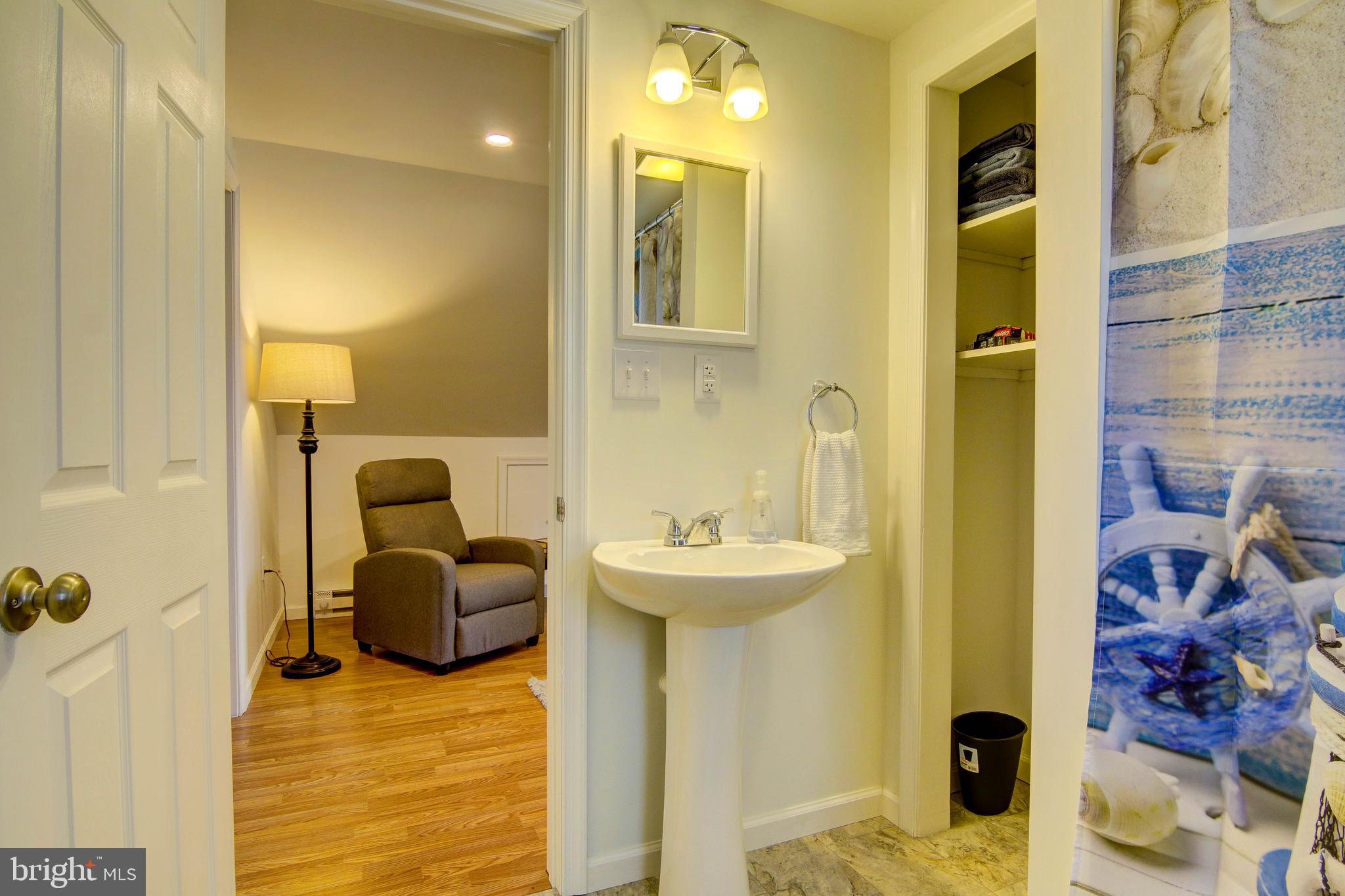 SECRETARY - Residential