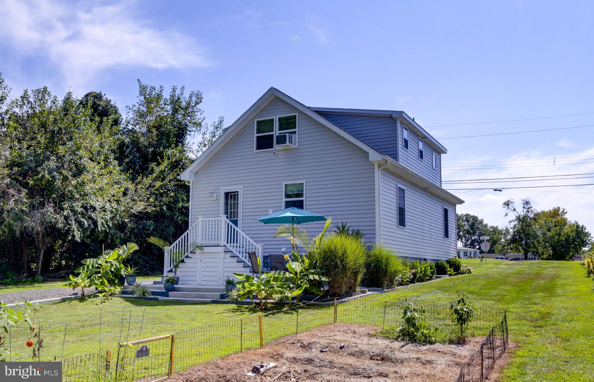 SECRETARY - Residential