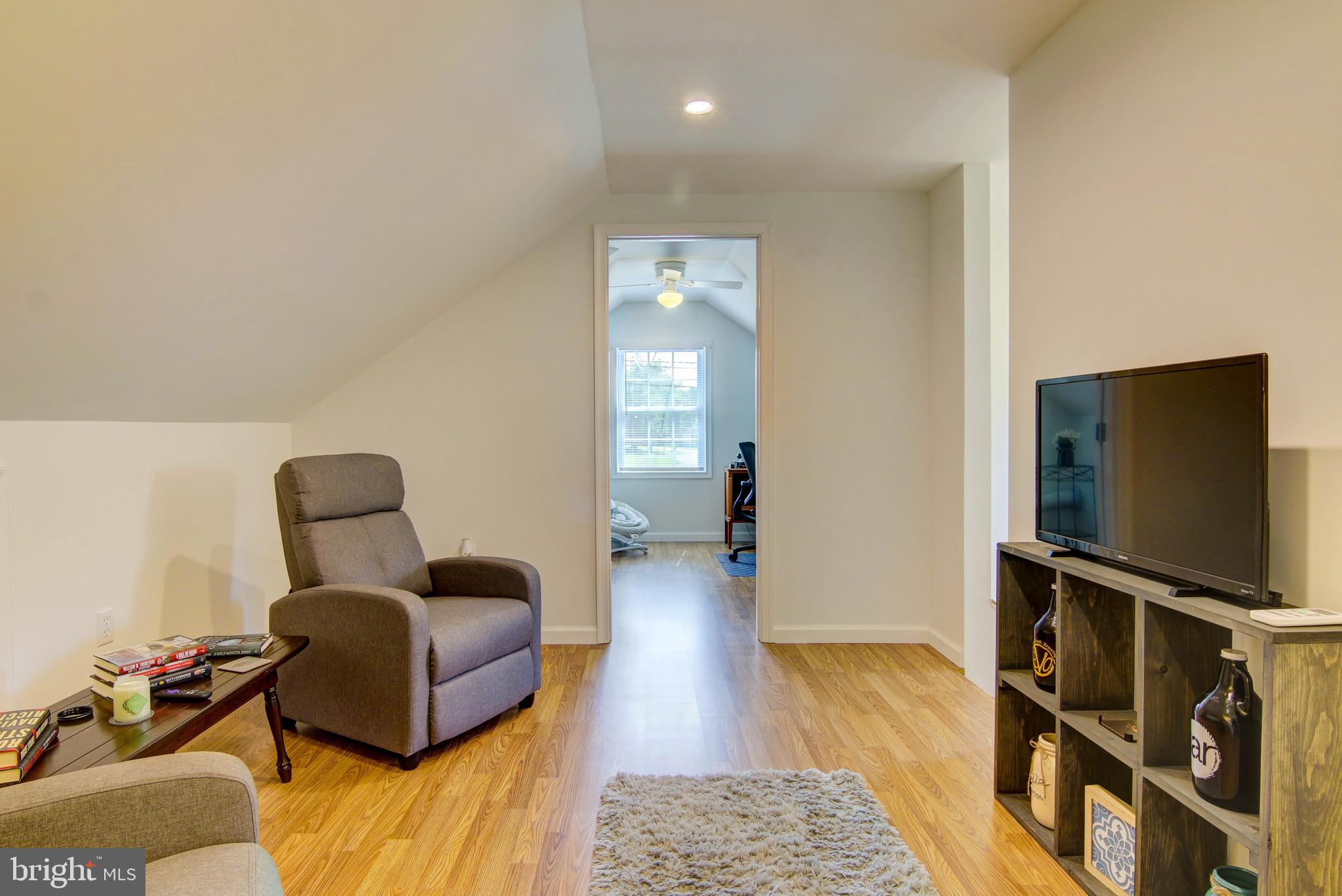 SECRETARY - Residential