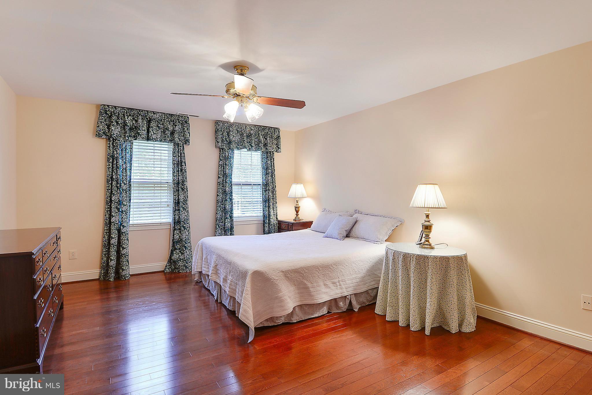 FAIR OAKS ESTATES - Residential