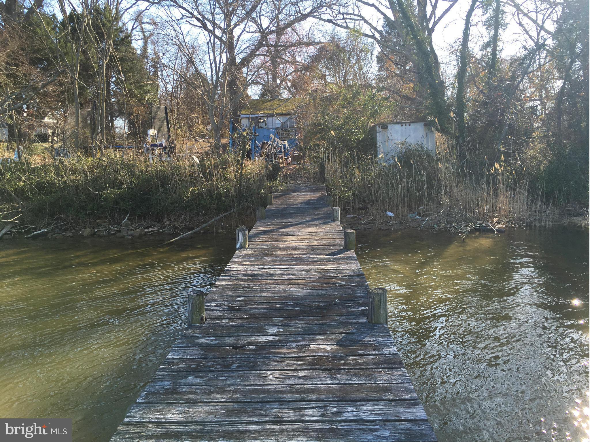 COBB ISLAND - Residential