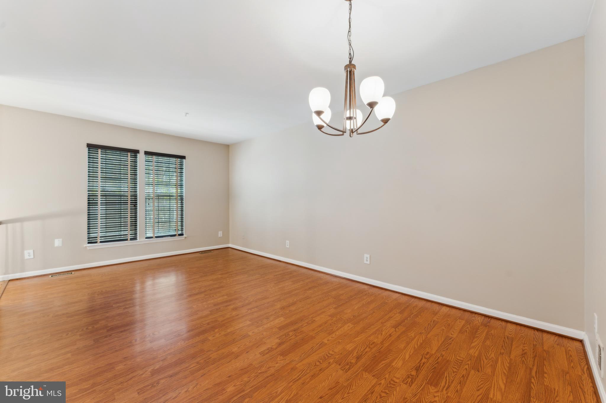 RUSSETT - Residential