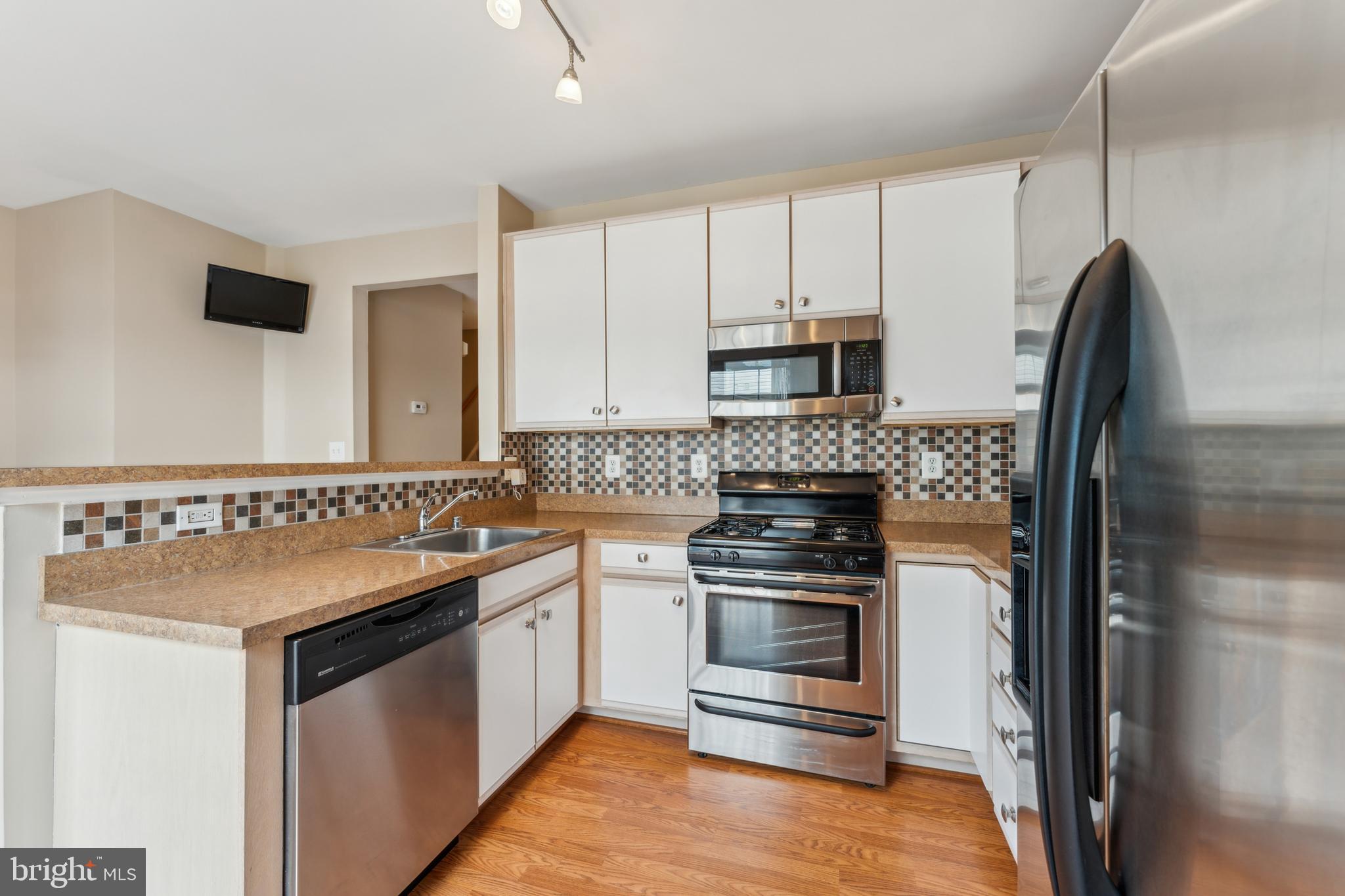 RUSSETT - Residential