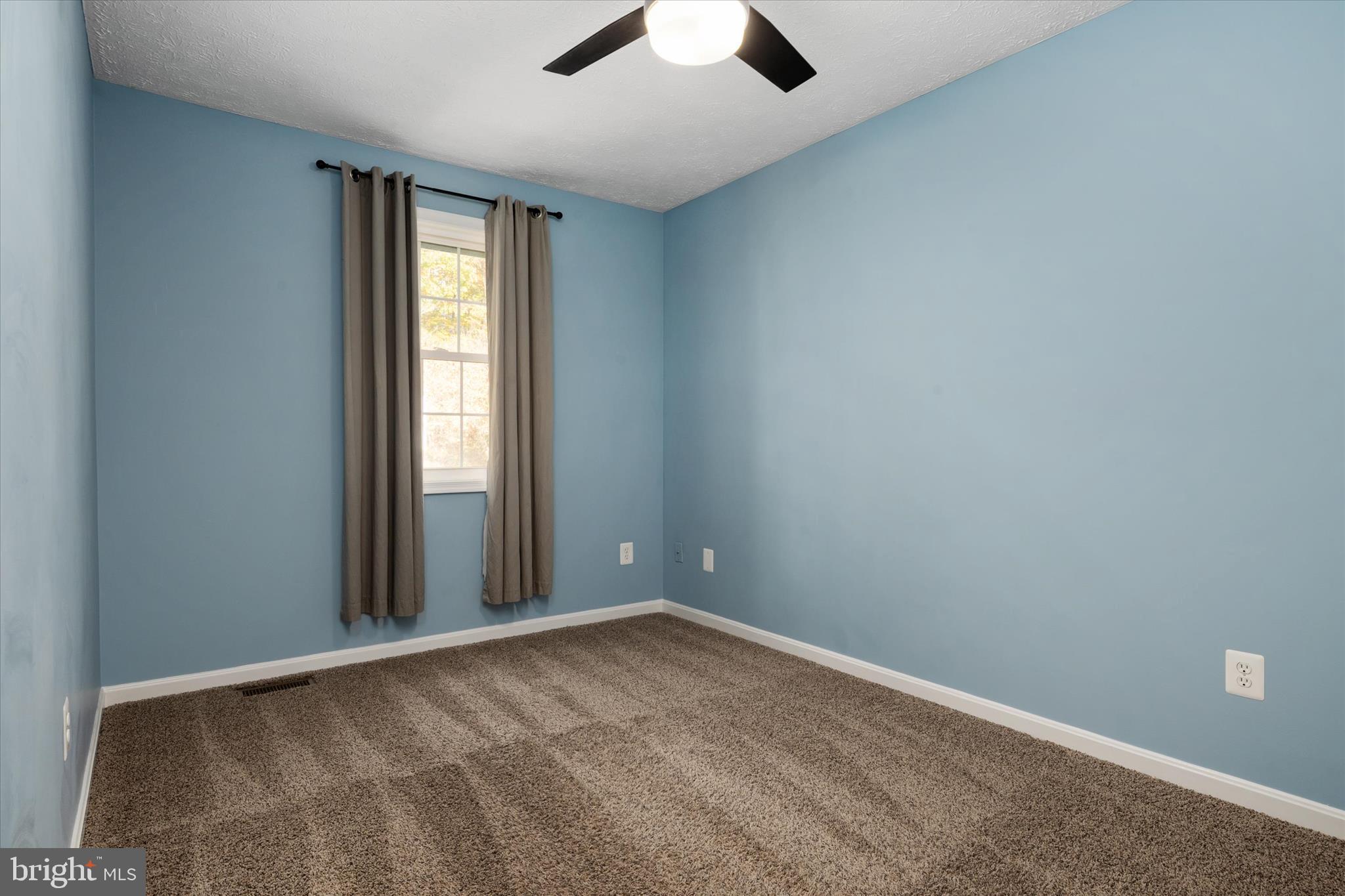 HIDDEN RIDGE - Residential