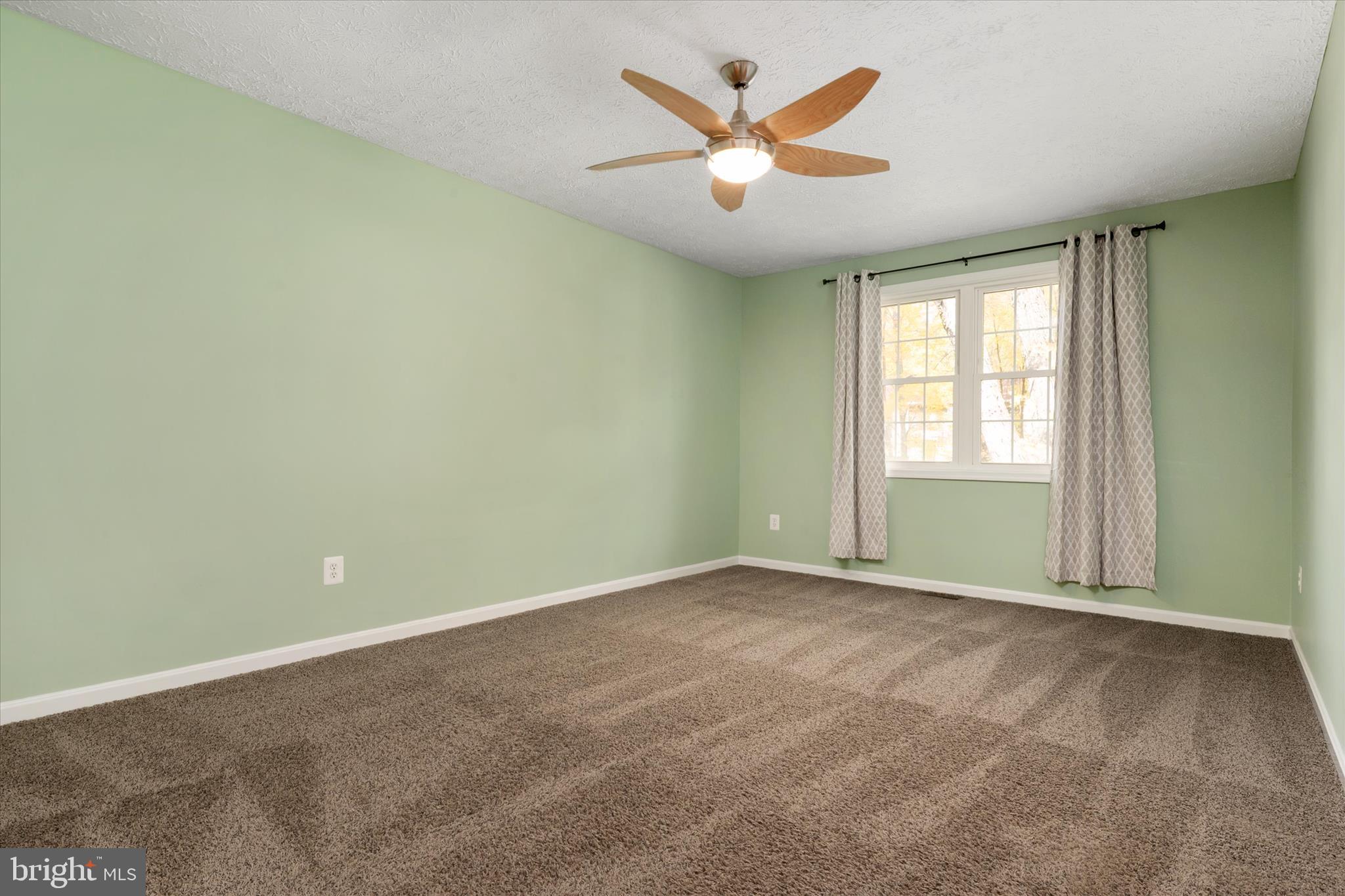 HIDDEN RIDGE - Residential