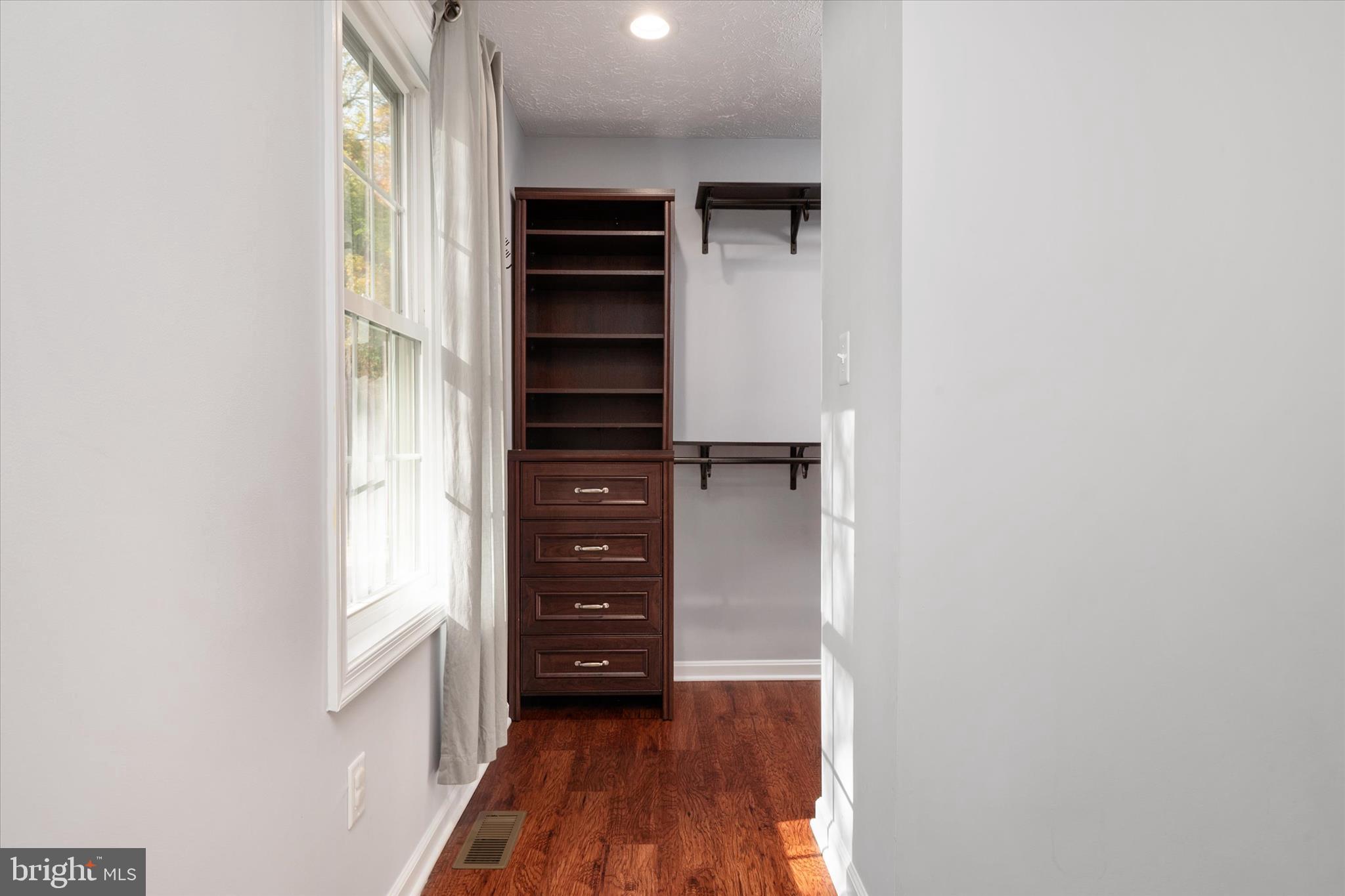 HIDDEN RIDGE - Residential