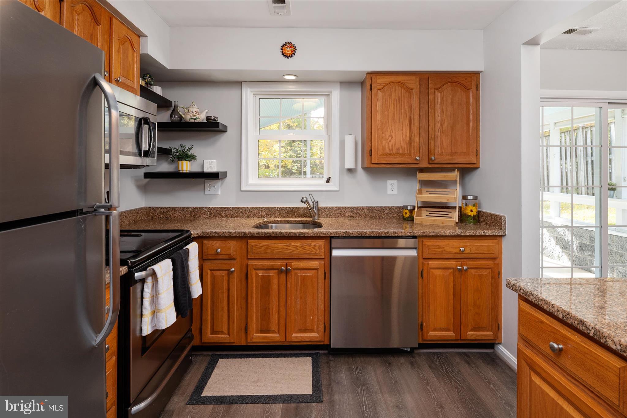 HIDDEN RIDGE - Residential