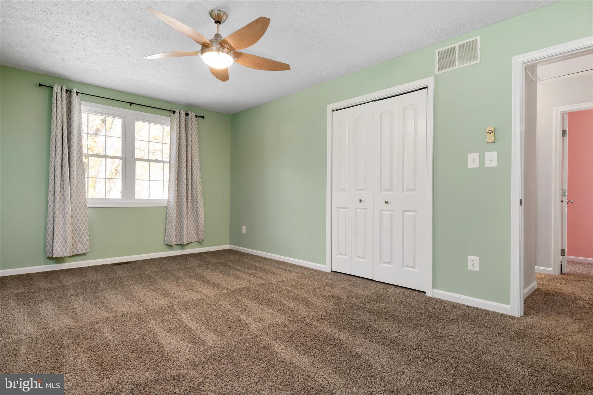 HIDDEN RIDGE - Residential