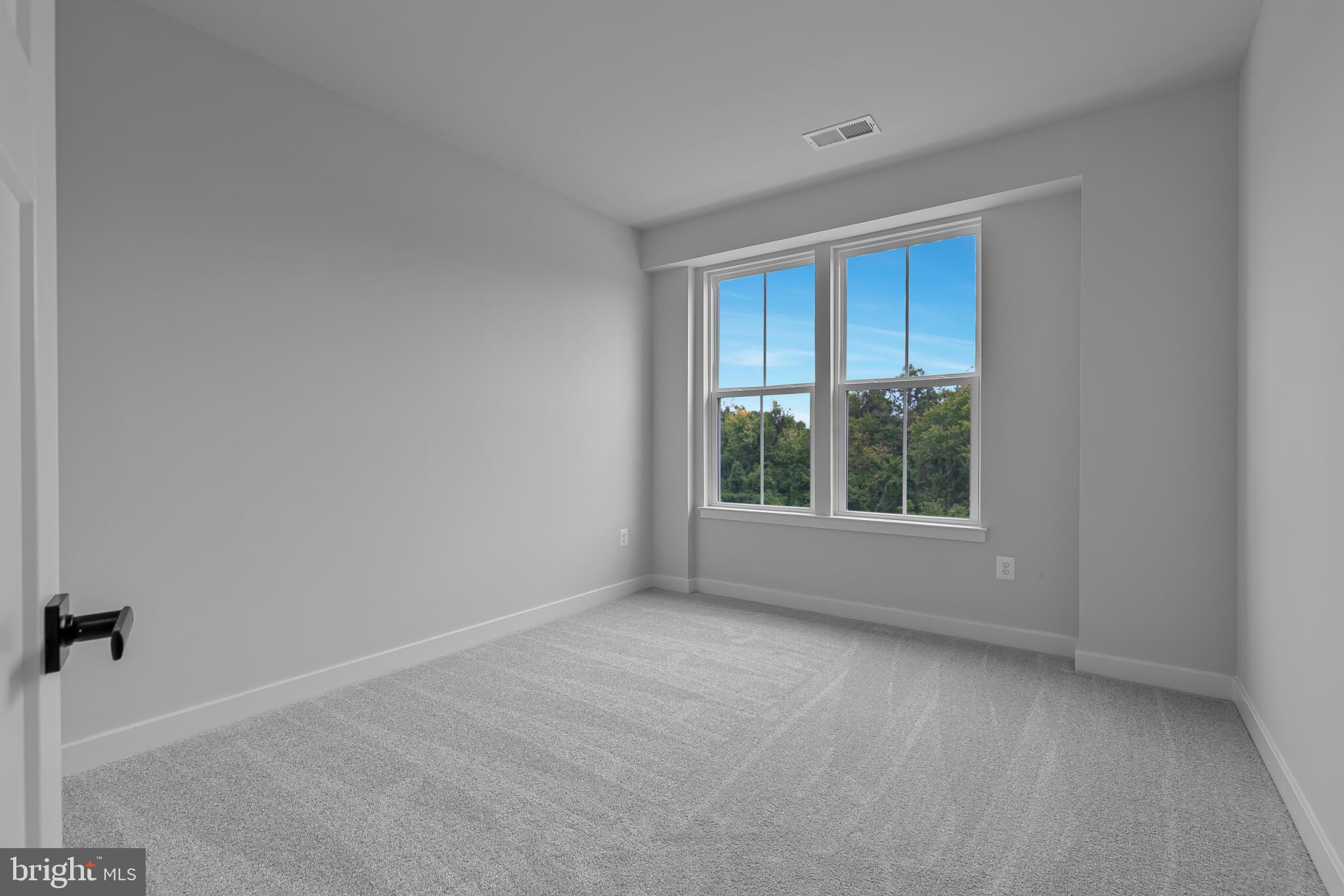 SOUTHLAKE - Residential