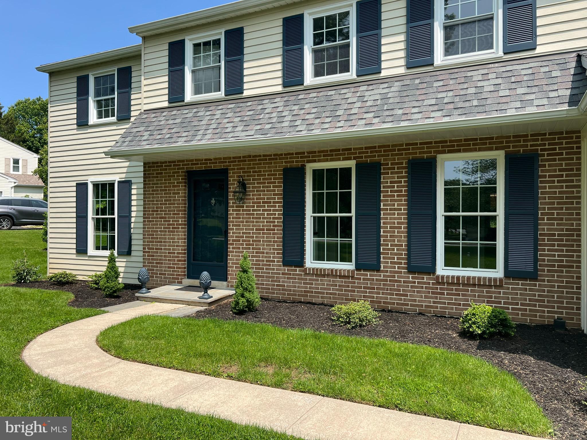 7 FOXCROFT DRIVE
