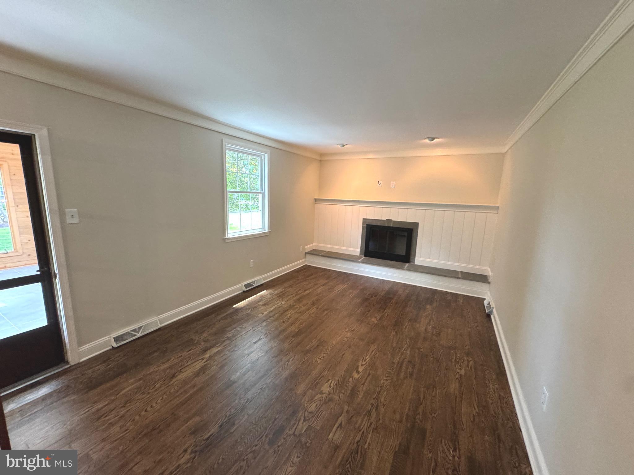 7 FOXCROFT DRIVE