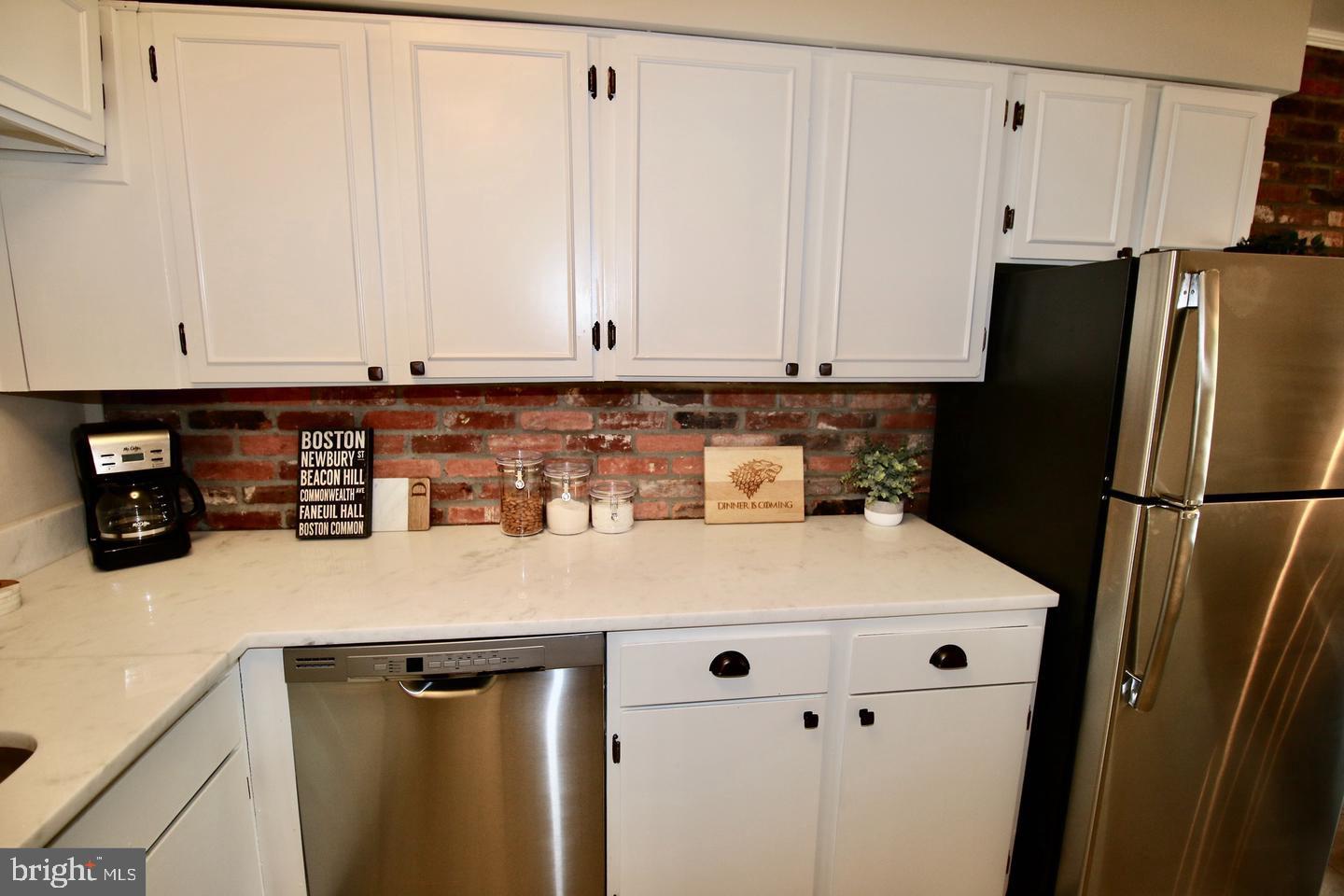 CARDINAL FOREST - Residential Lease