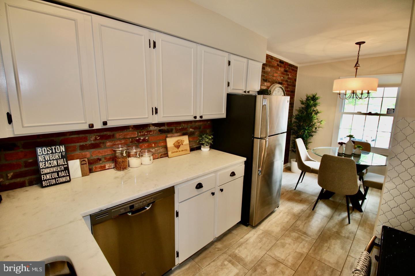 CARDINAL FOREST - Residential Lease