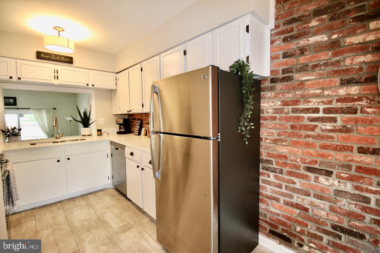 CARDINAL FOREST - Residential Lease