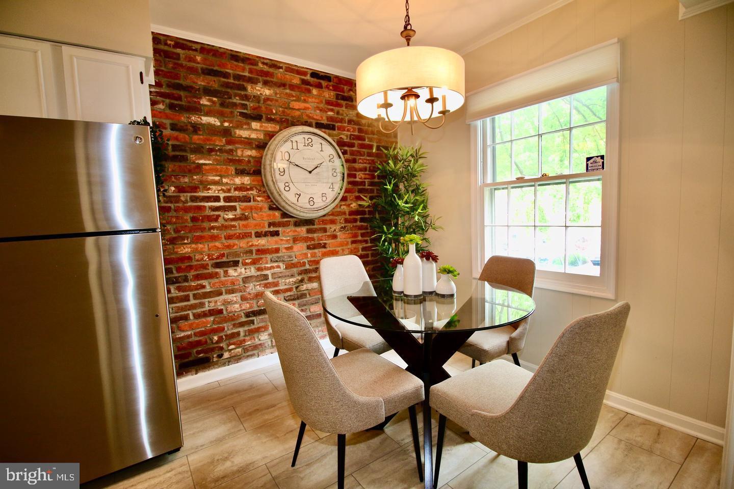 CARDINAL FOREST - Residential Lease