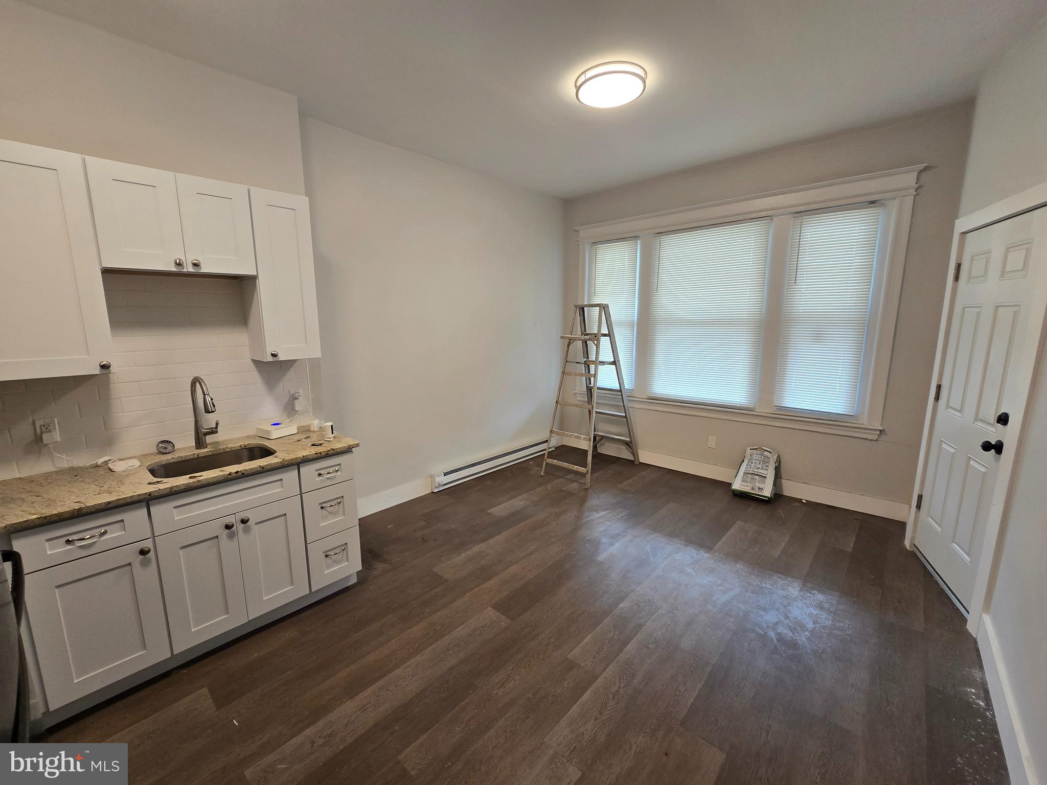 LOGAN - Residential Lease