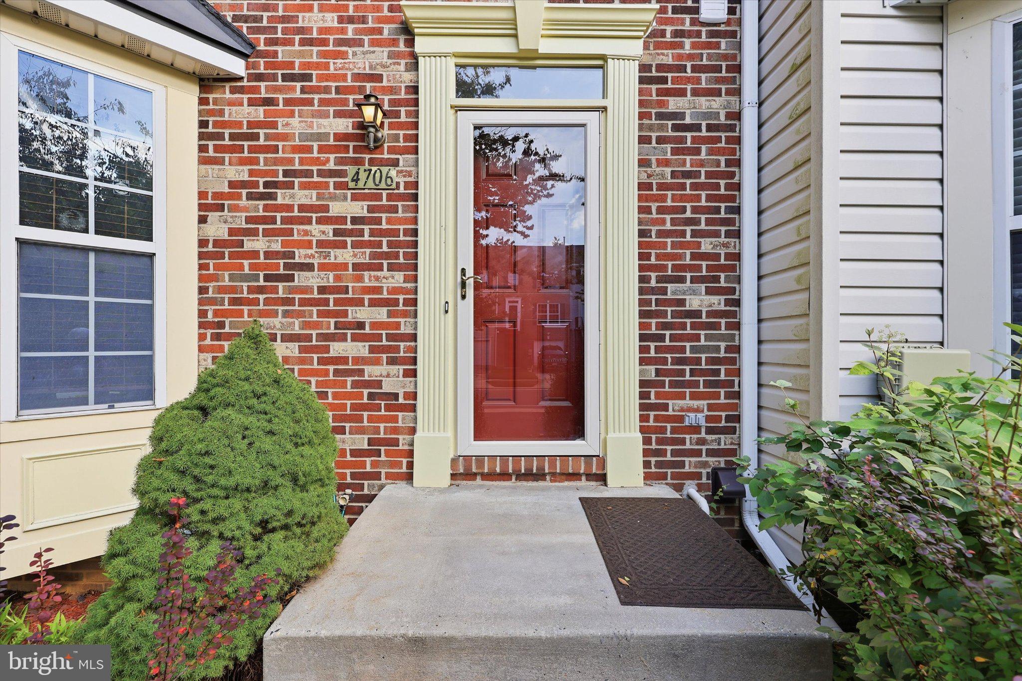 4706 BUXTON CIRCLE