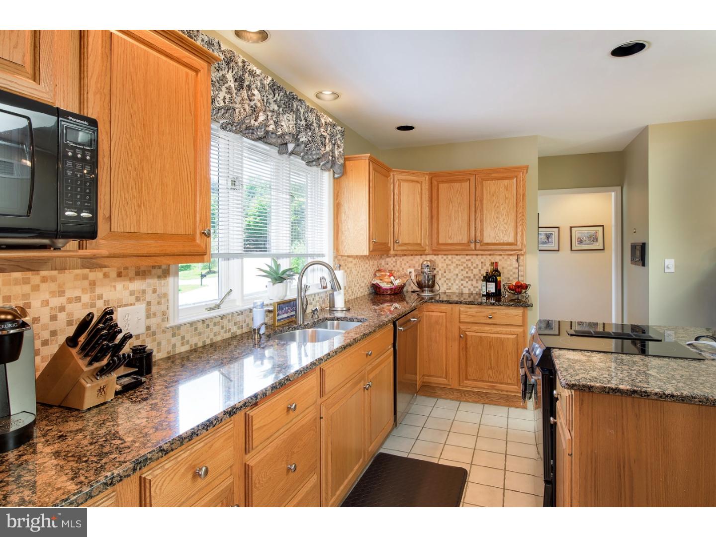 LONGVUE ESTATES - Residential