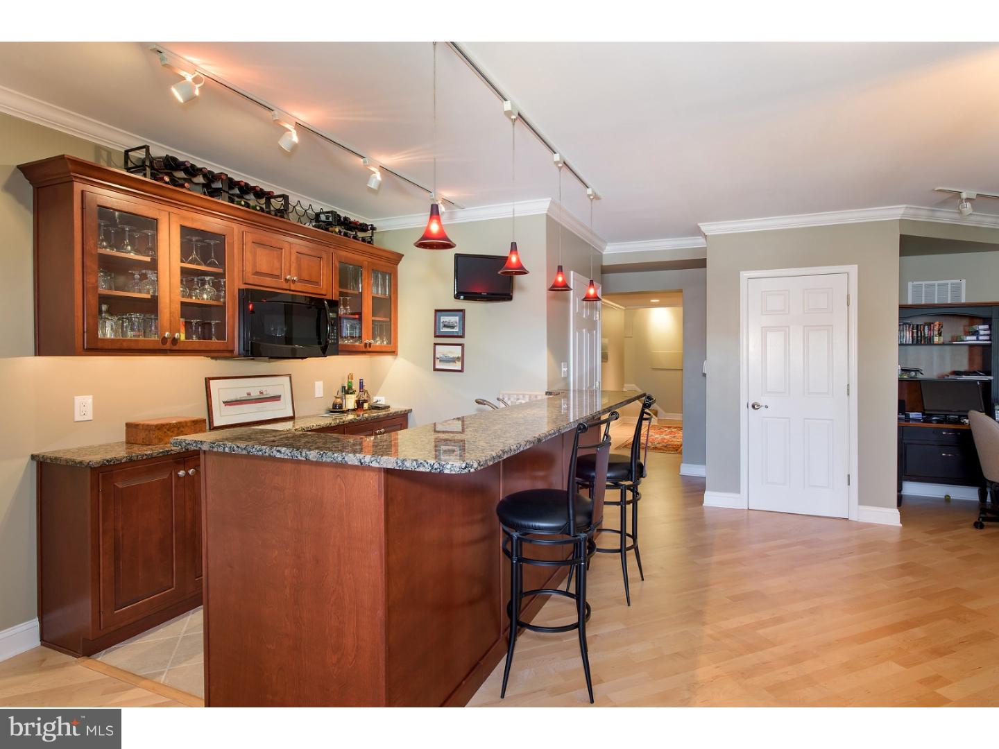 LONGVUE ESTATES - Residential