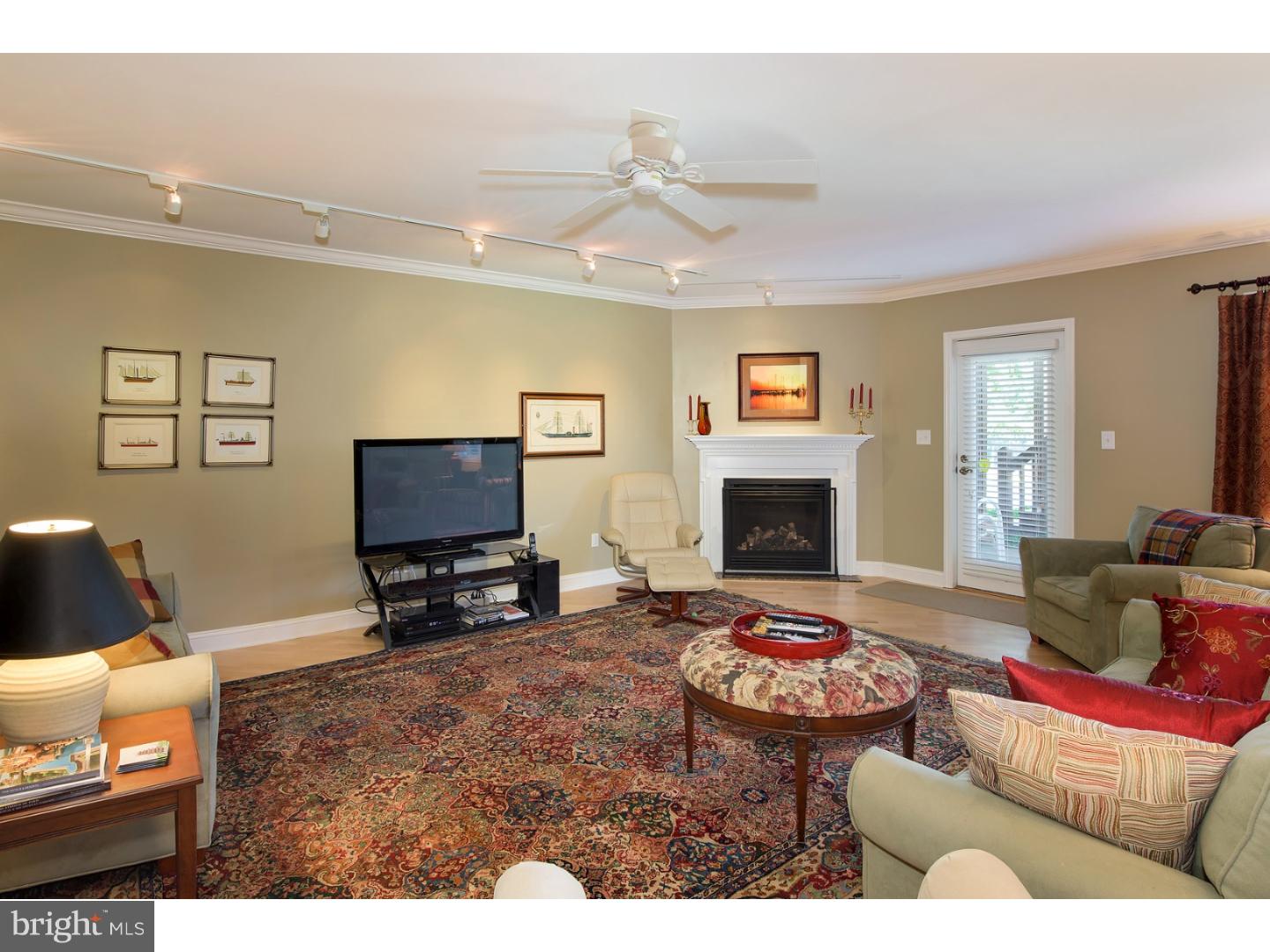 LONGVUE ESTATES - Residential