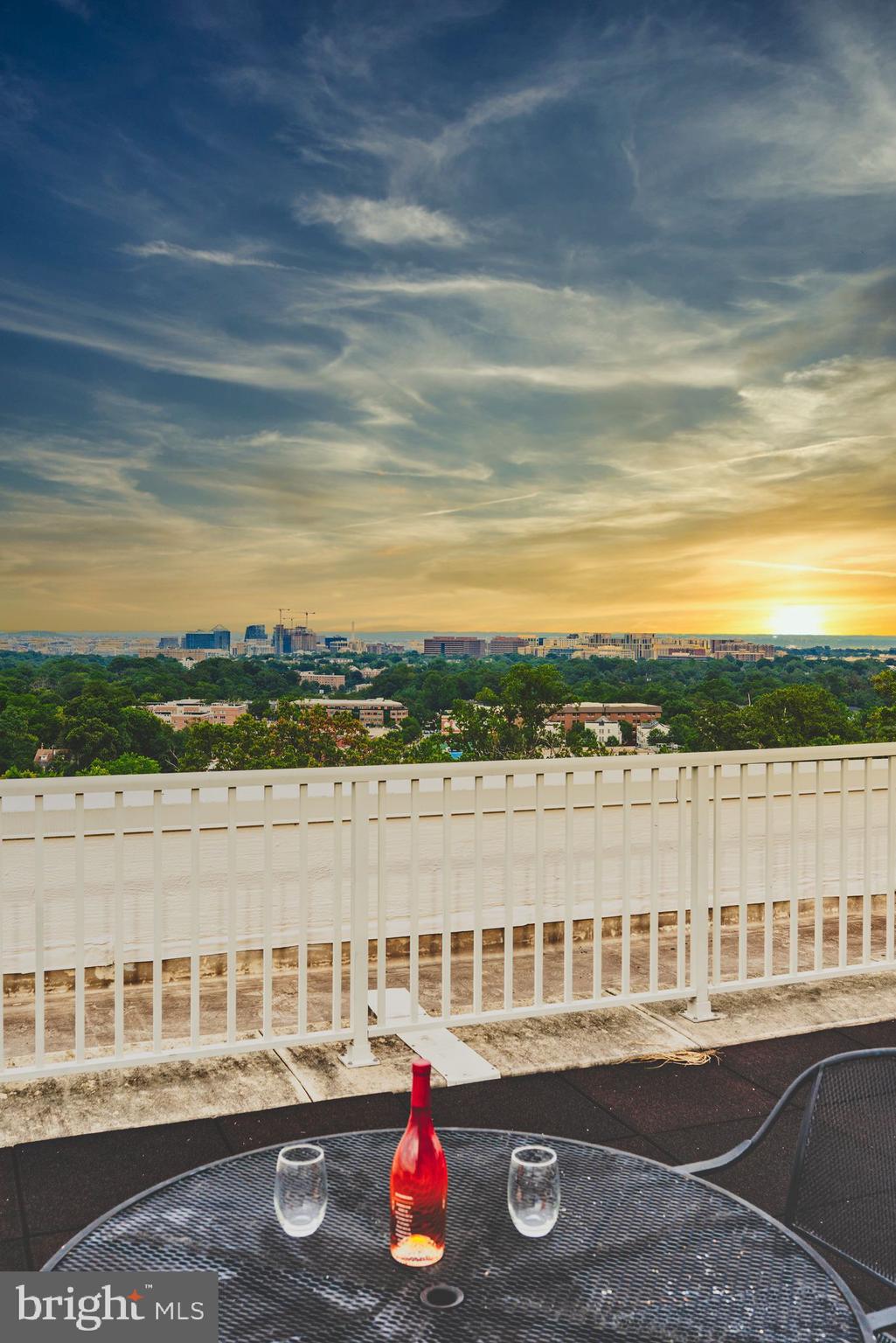 STONERIDGE KNOLL - Residential