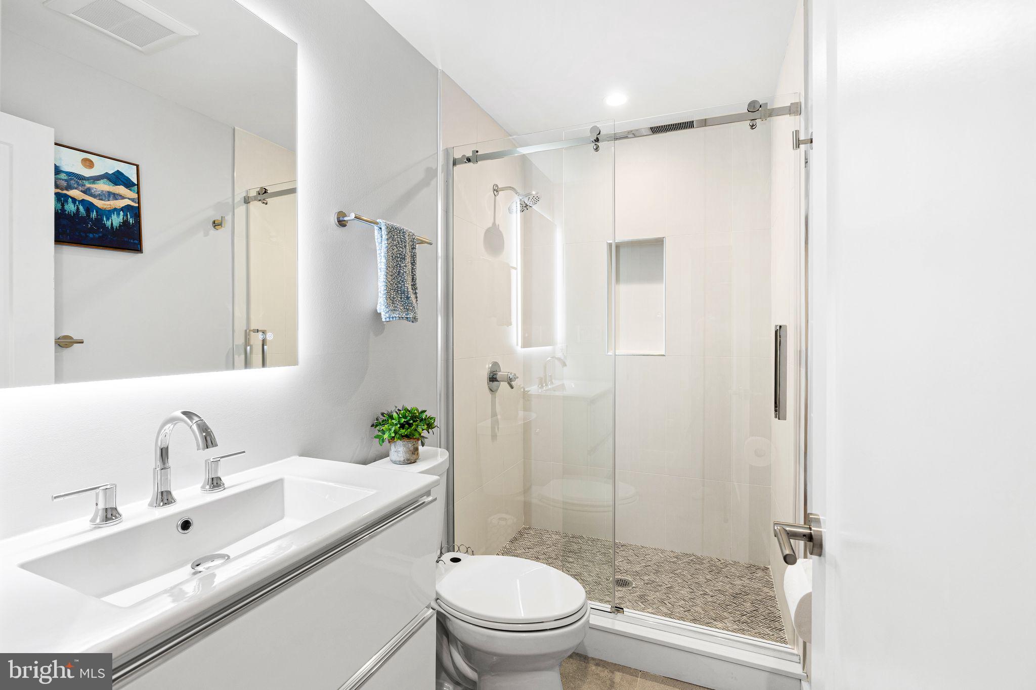 WASHINGTON SQ WEST - Residential