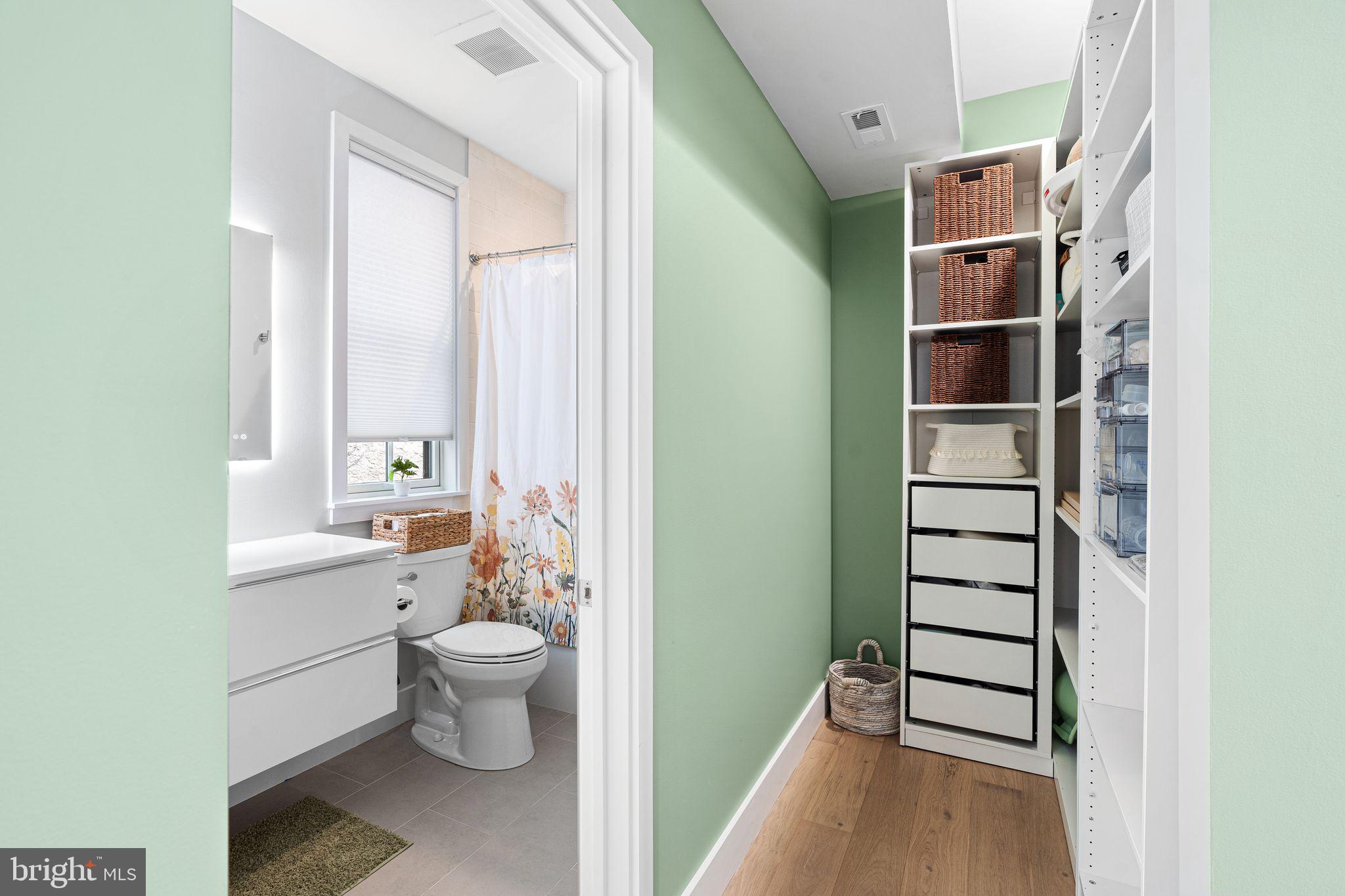 WASHINGTON SQ WEST - Residential