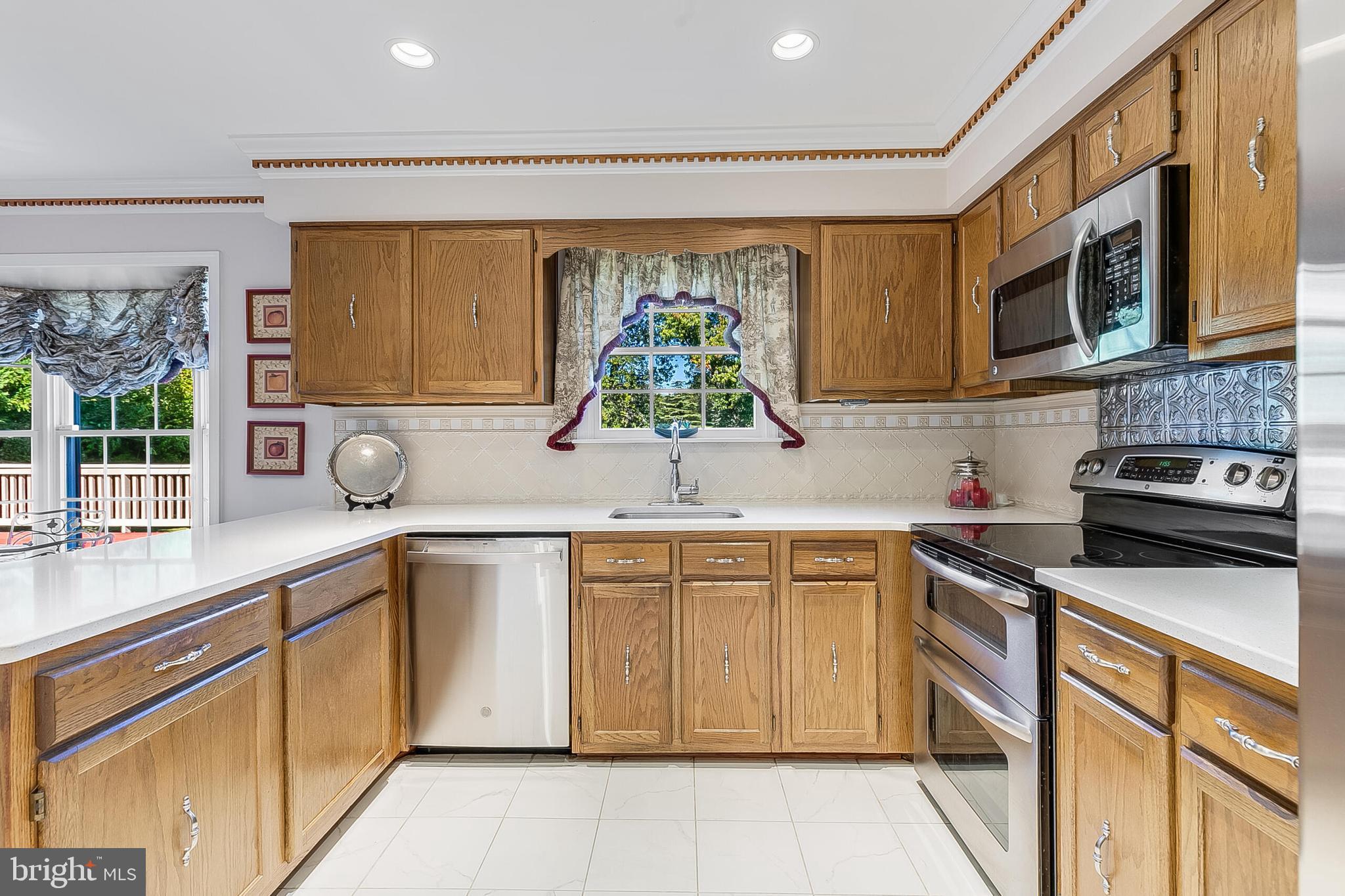 BLACK HILL ESTATES - Residential