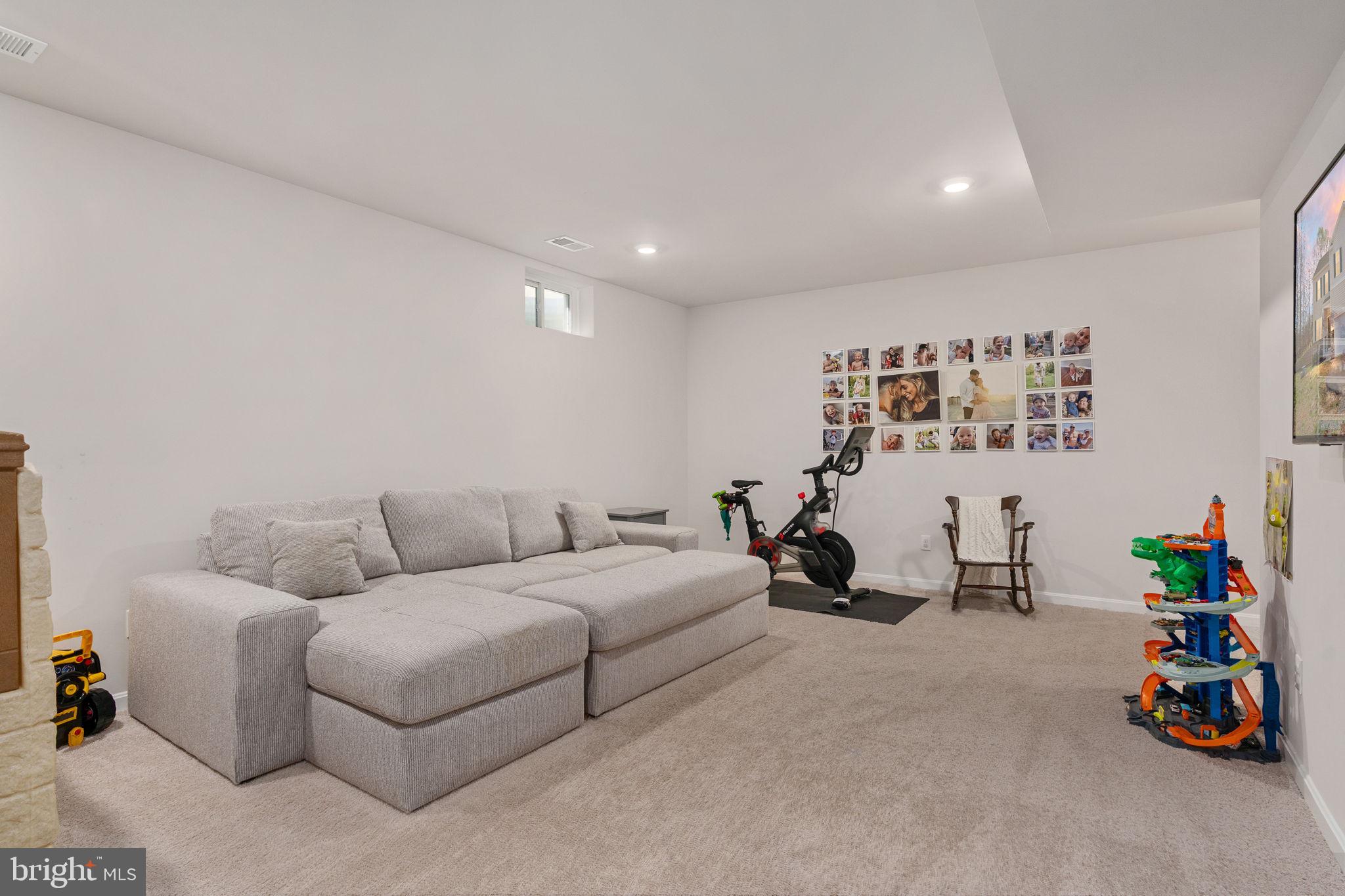 WOOD LANDING ESTATES - Residential