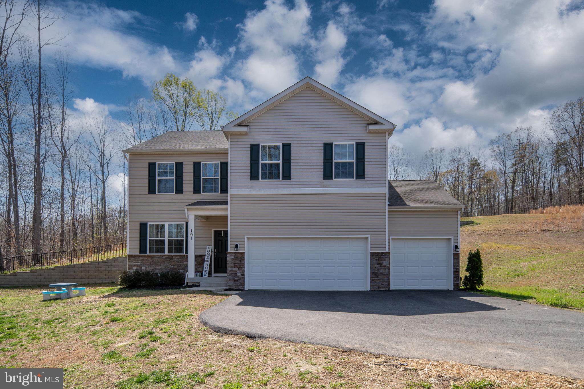 WOOD LANDING ESTATES - Residential