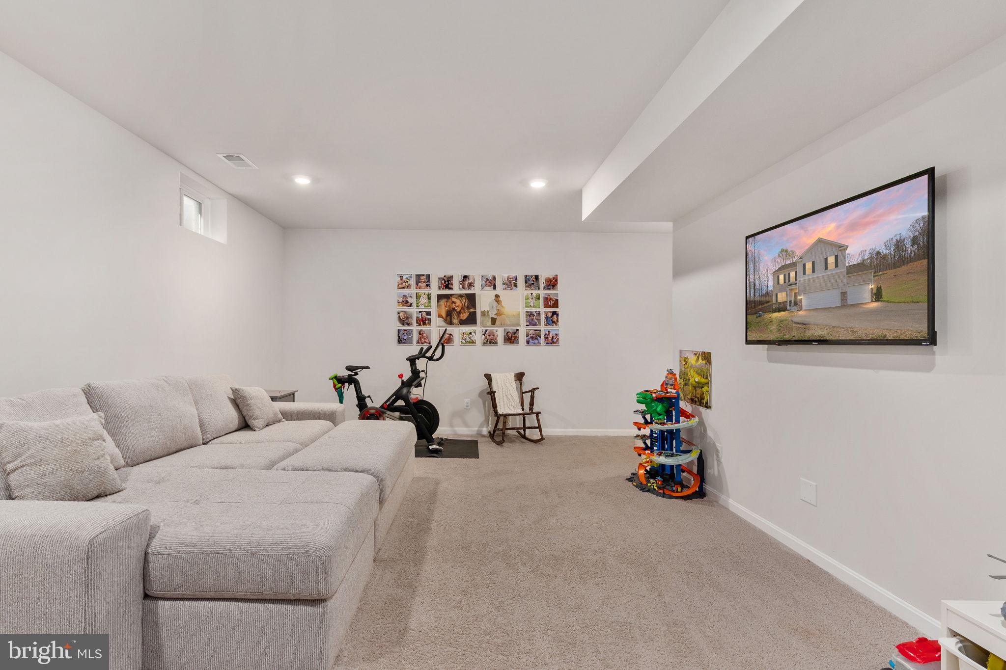 WOOD LANDING ESTATES - Residential