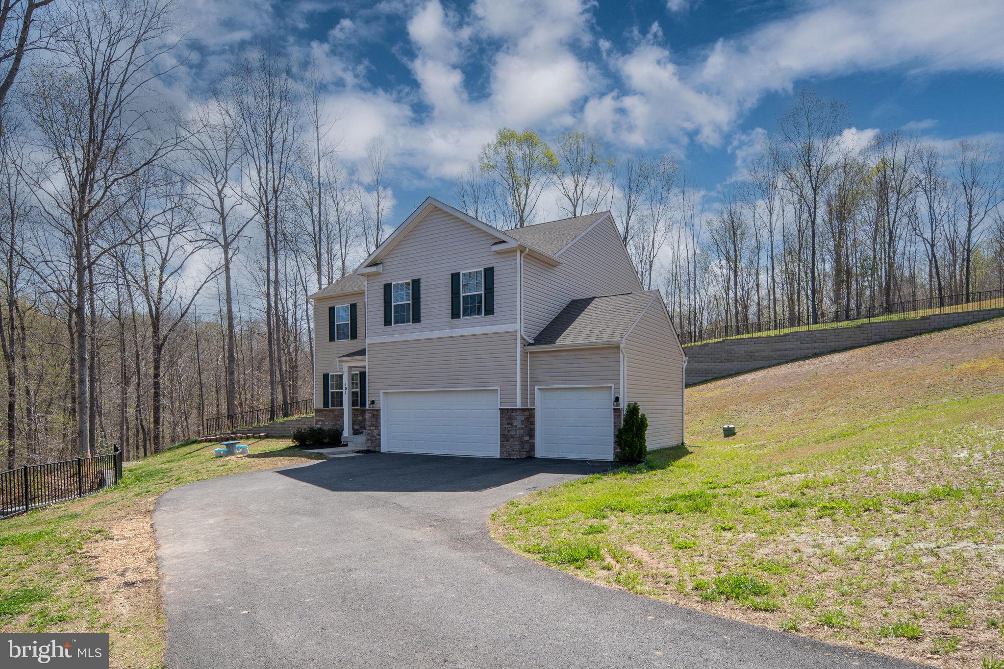 WOOD LANDING ESTATES - Residential