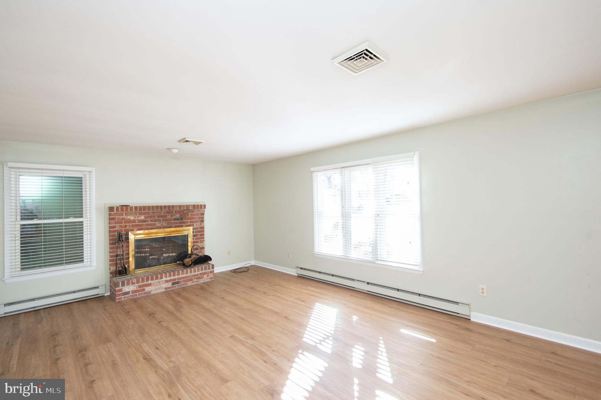 BONNIE BROOK - Residential