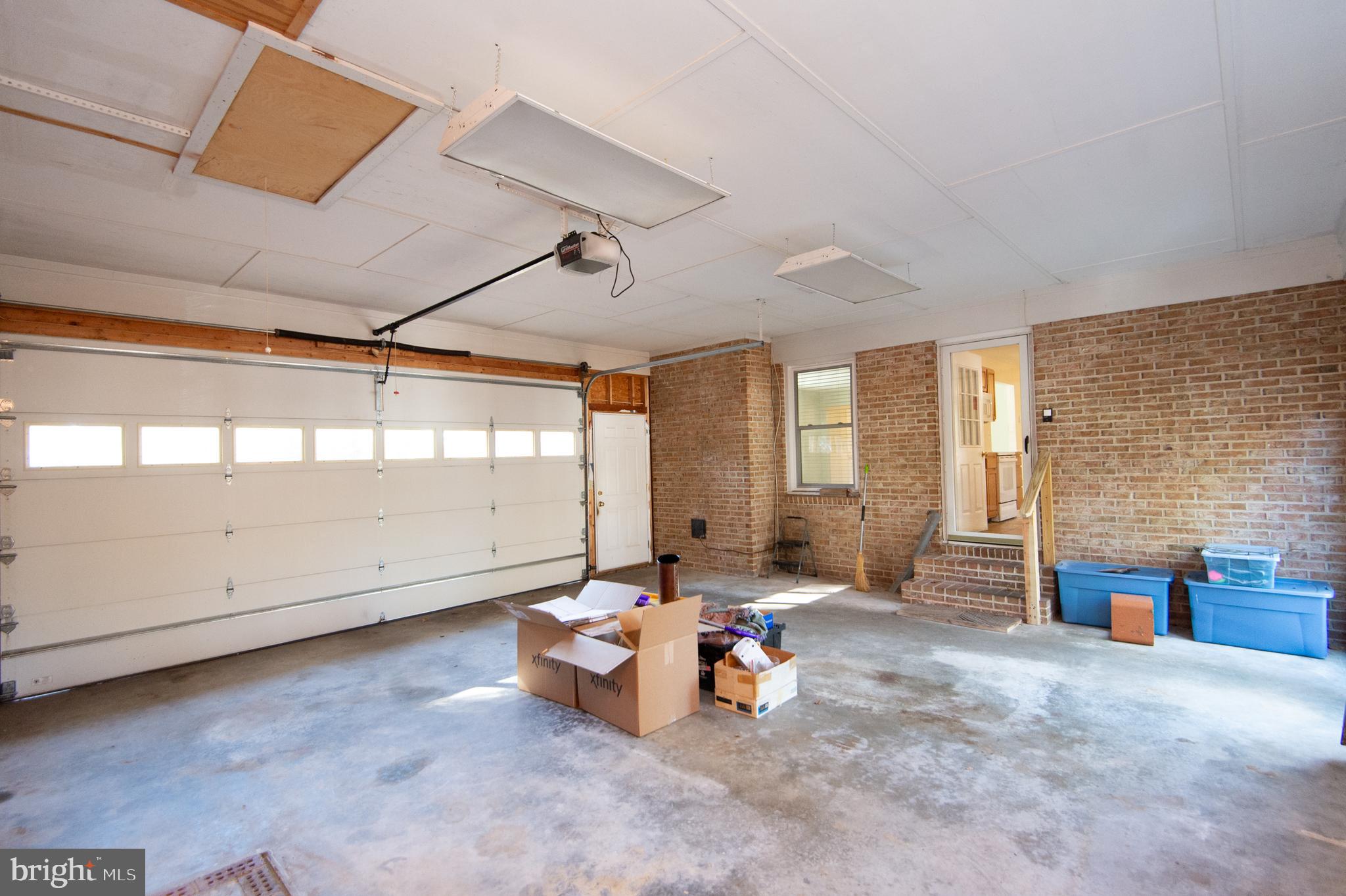 BONNIE BROOK - Residential