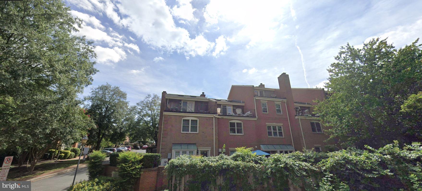 BARTON PLACE - Residential Lease