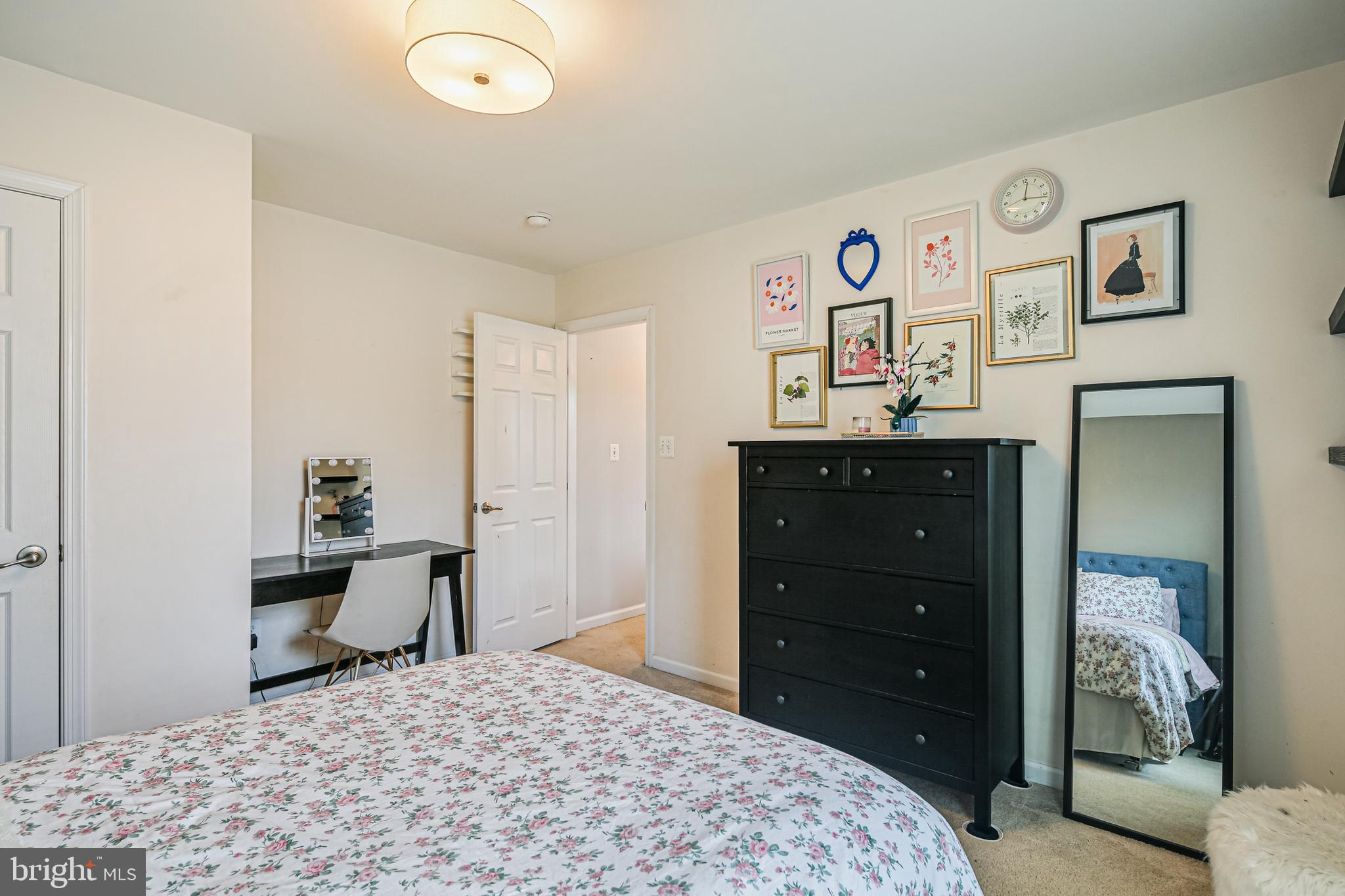 RIVERS EDGE - Residential