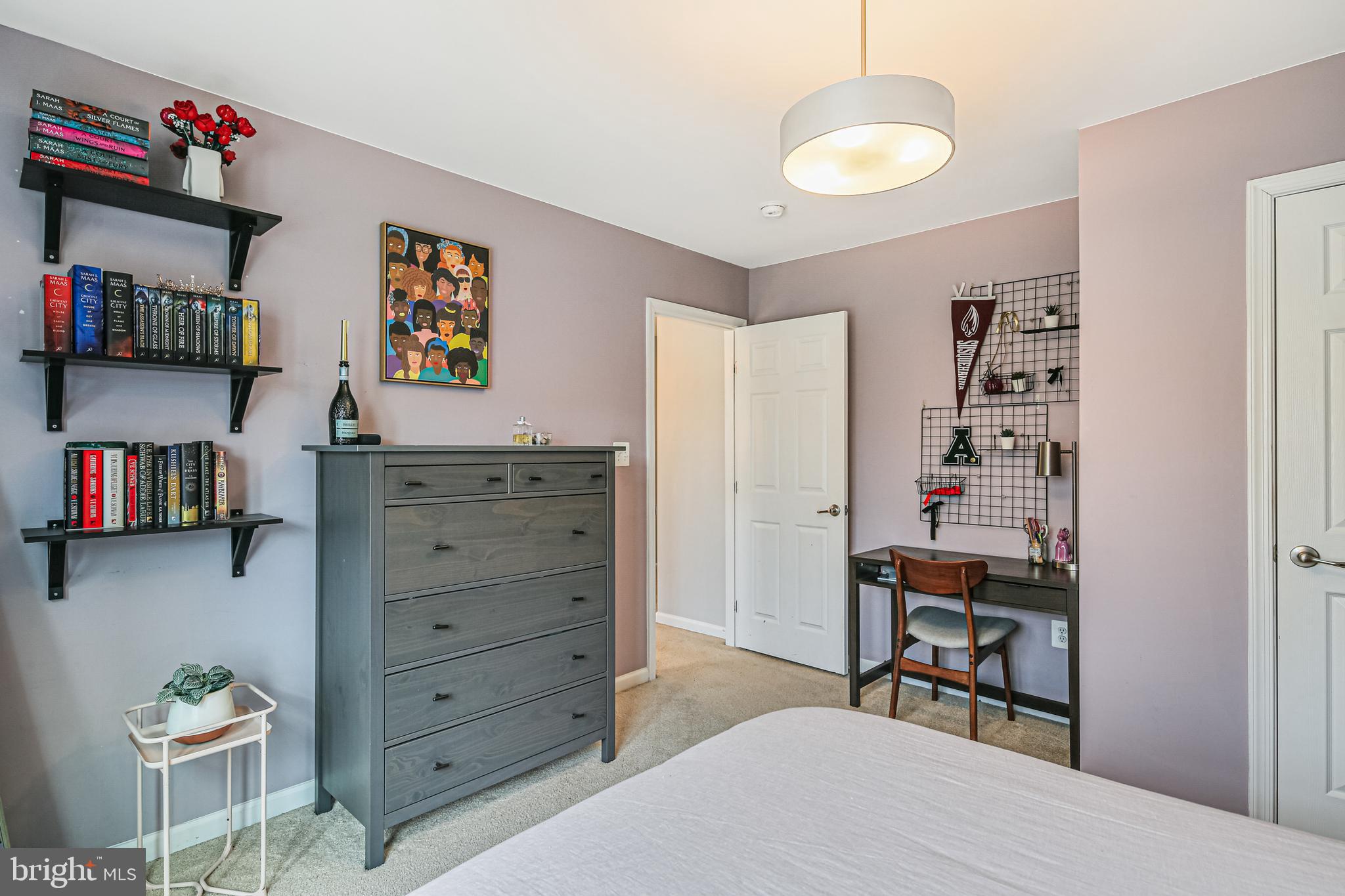 RIVERS EDGE - Residential